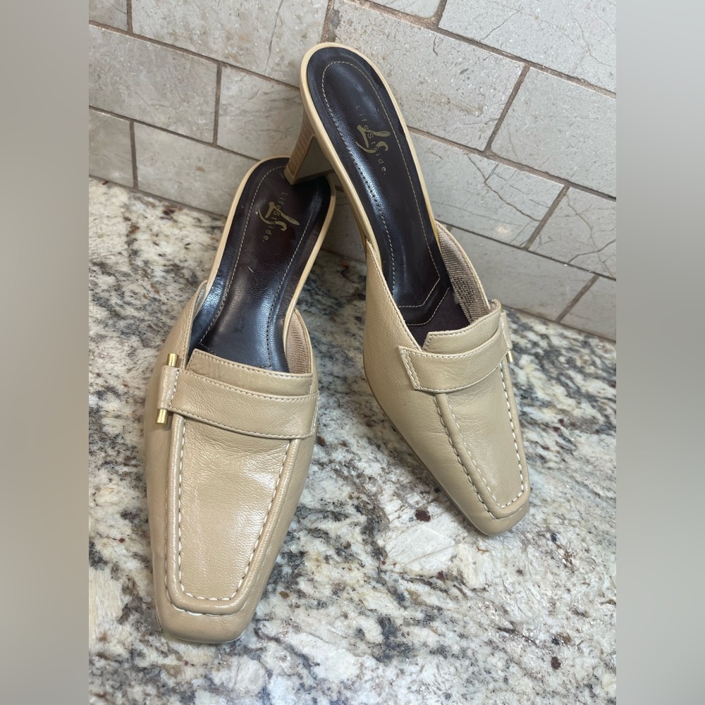 Life stride beige snip toe pointed mules